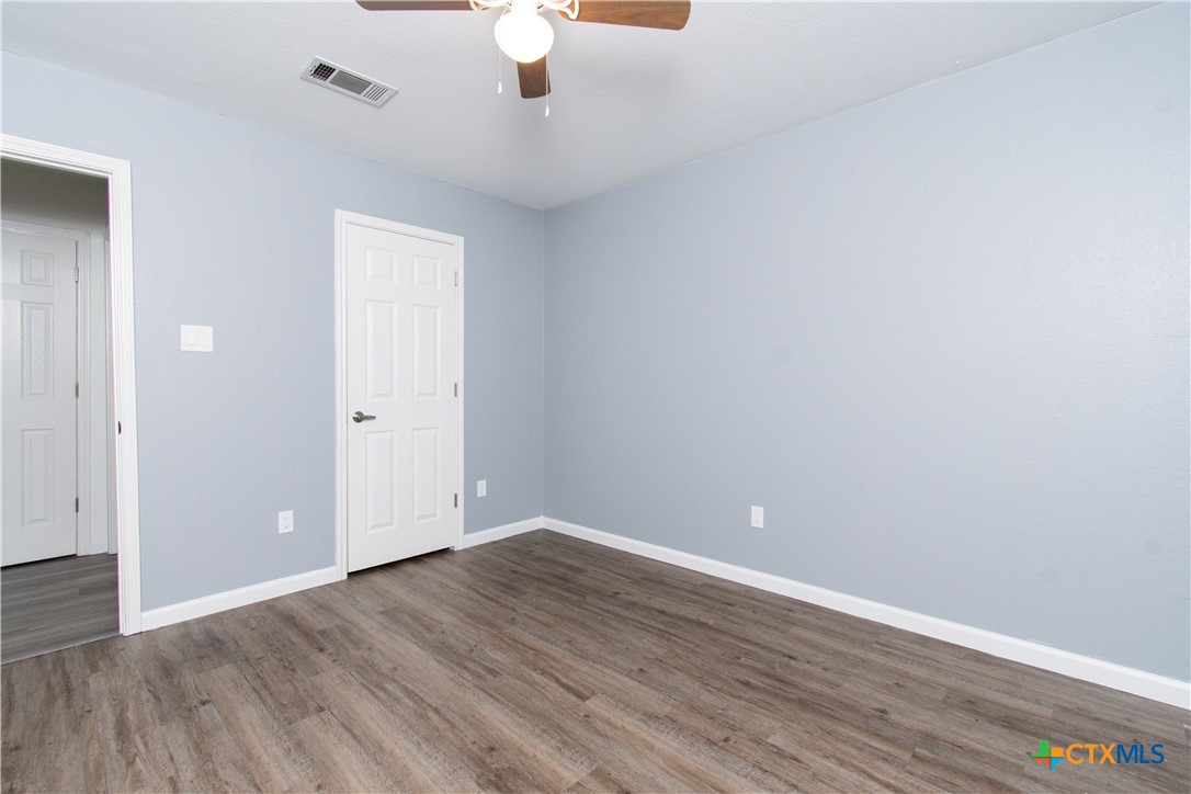 property viewer photo 11