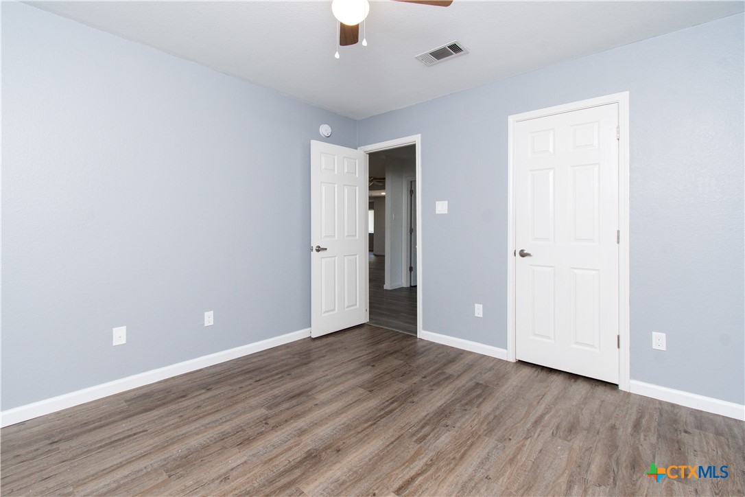 property viewer photo 12
