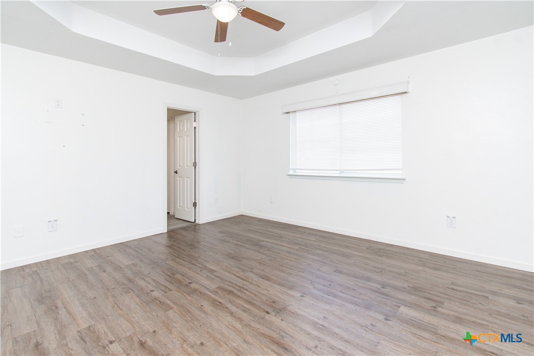 property viewer photo 13