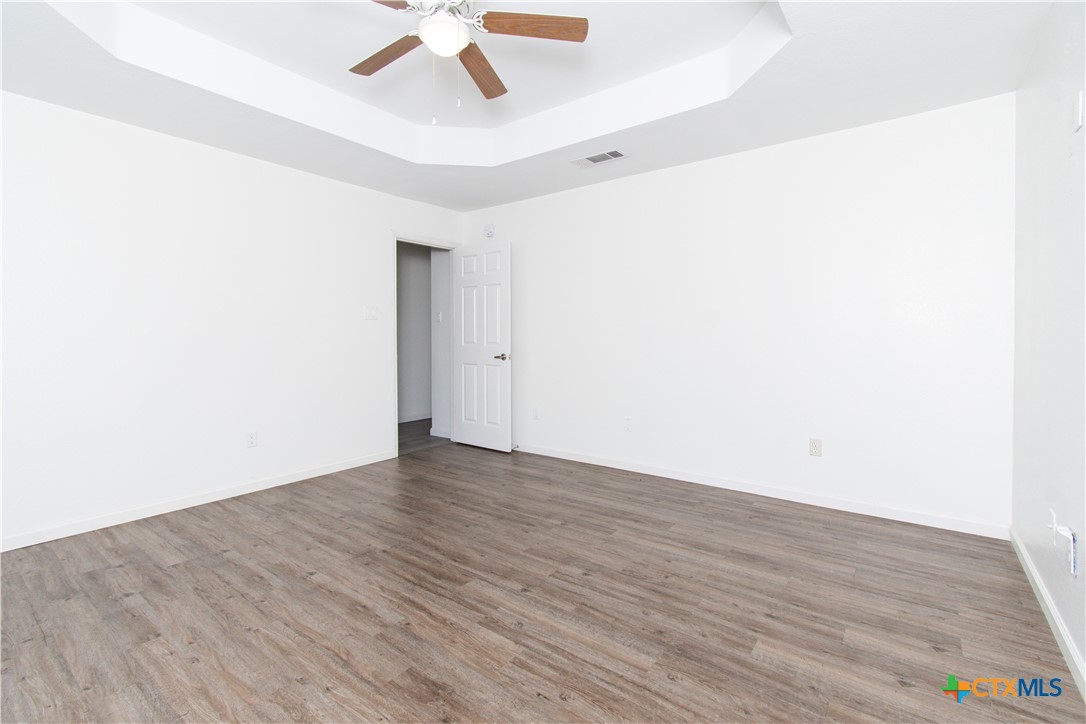 property viewer photo 15