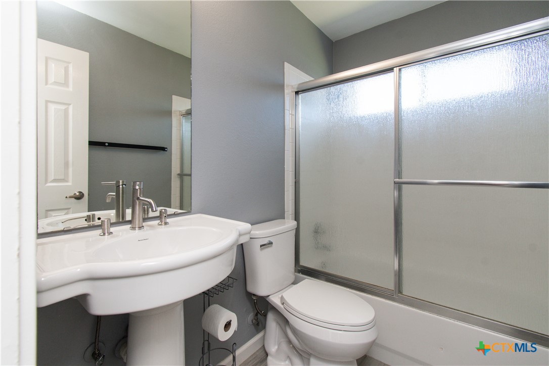 property viewer photo 9