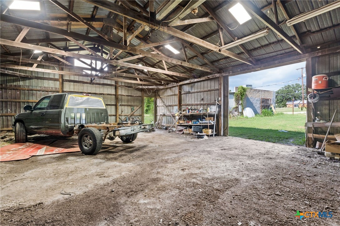 main property photo 22