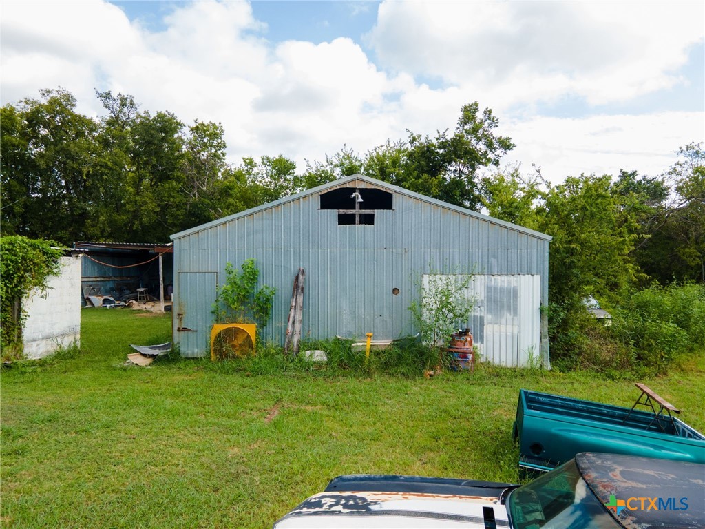 main property photo 23