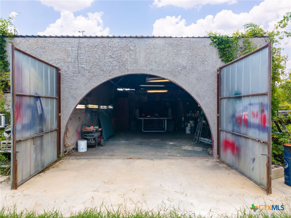 main property photo 7