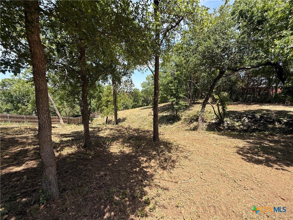 main property photo 16