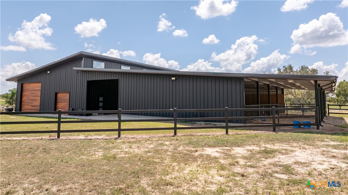 main property photo 44