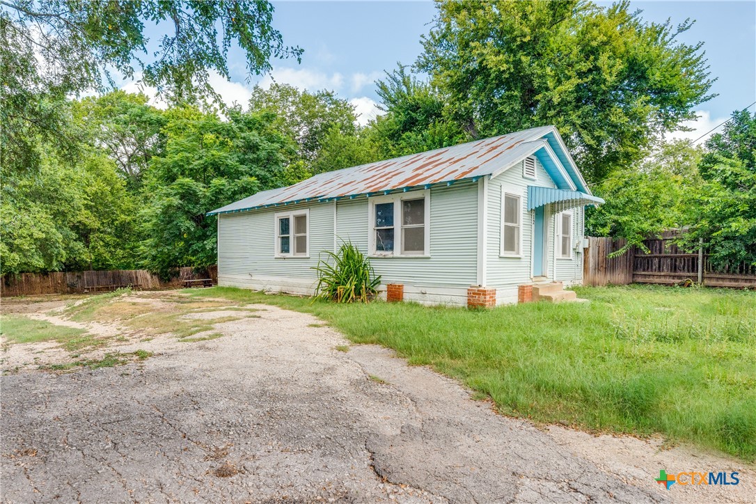 main property photo 3