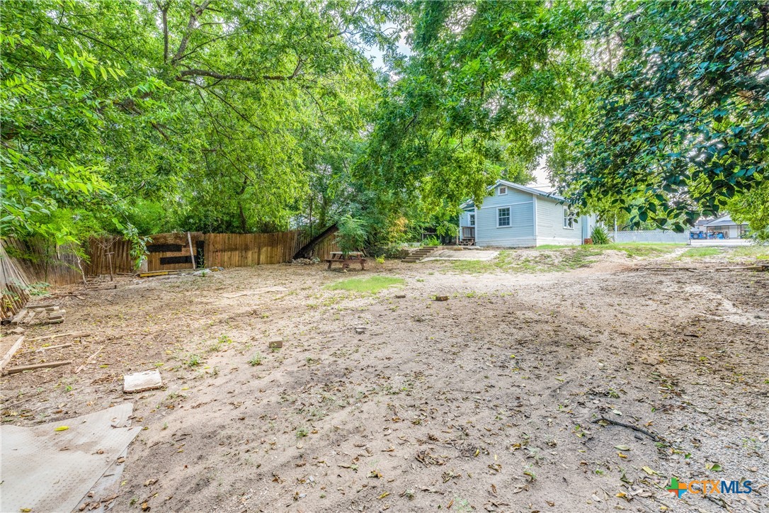 main property photo 23