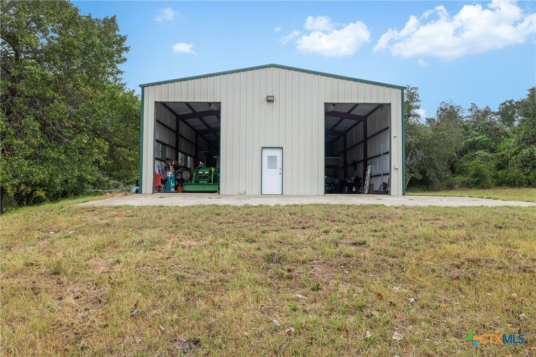 main property photo 14