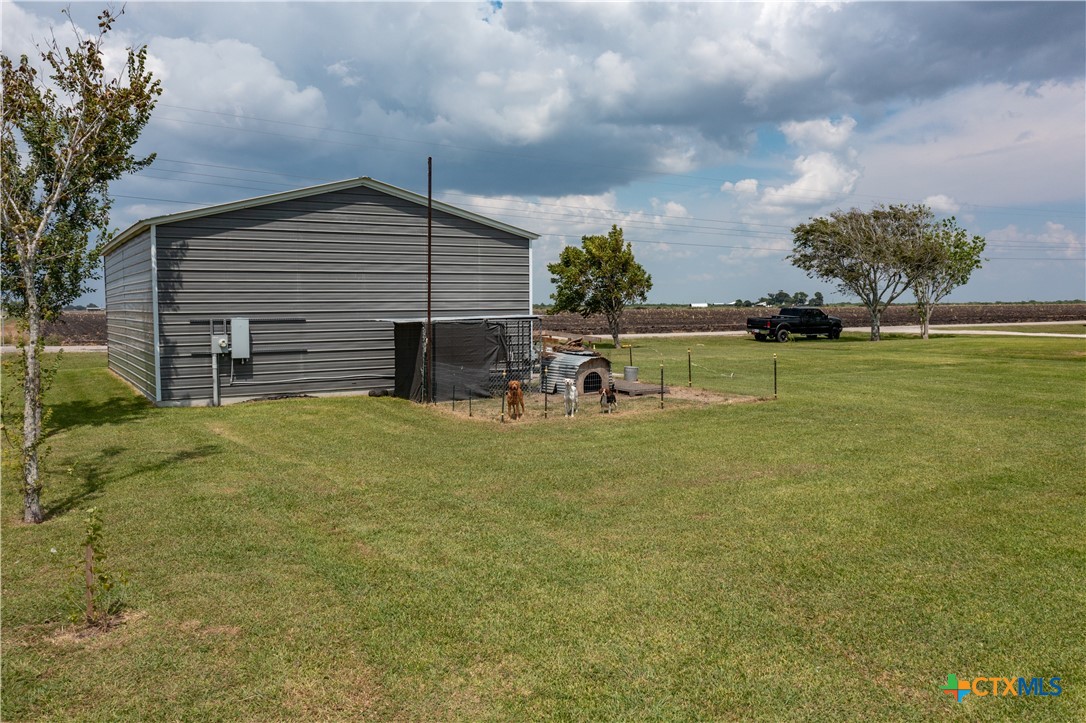 main property photo 13