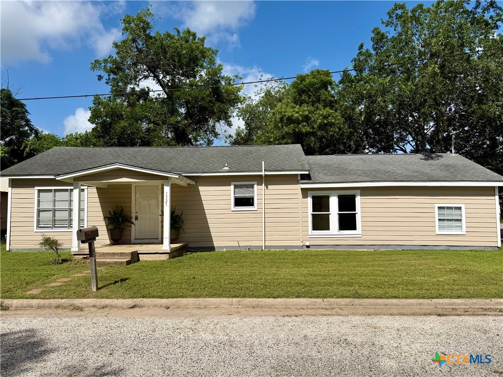 main property photo 23