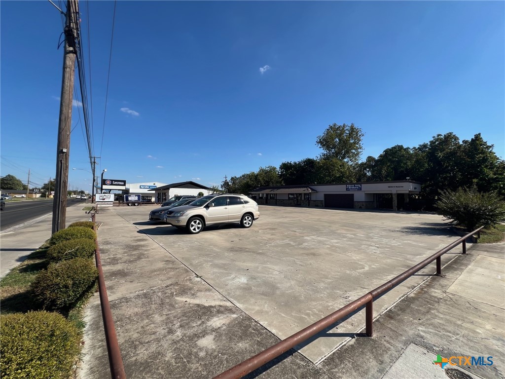 main property photo 3