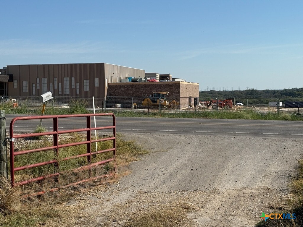 main property photo 2