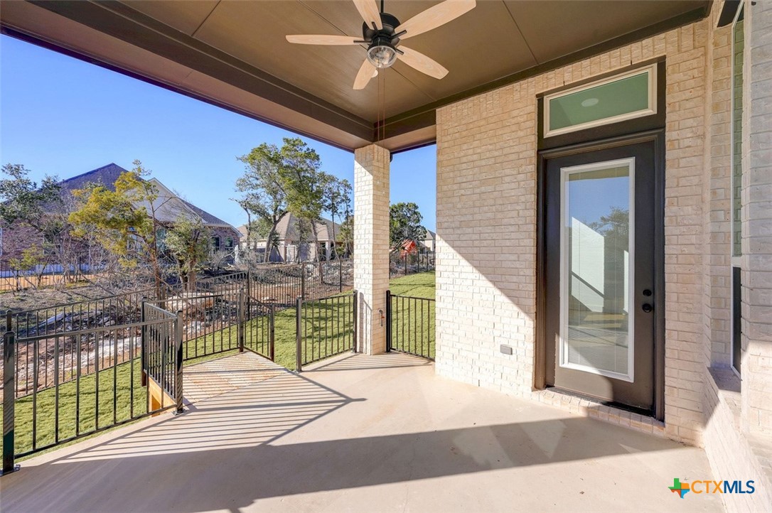 main property photo 28