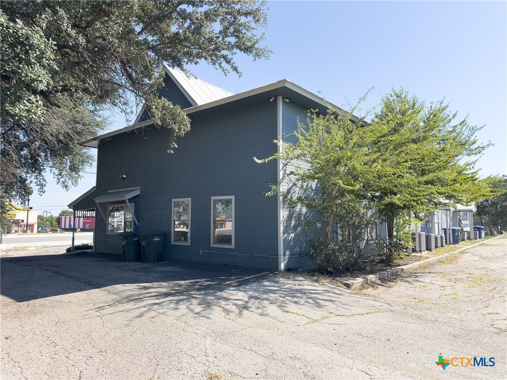 main property photo 39