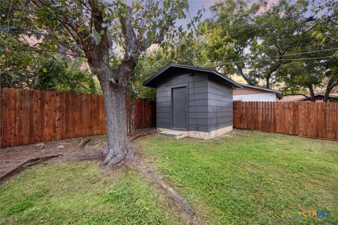 main property photo 35
