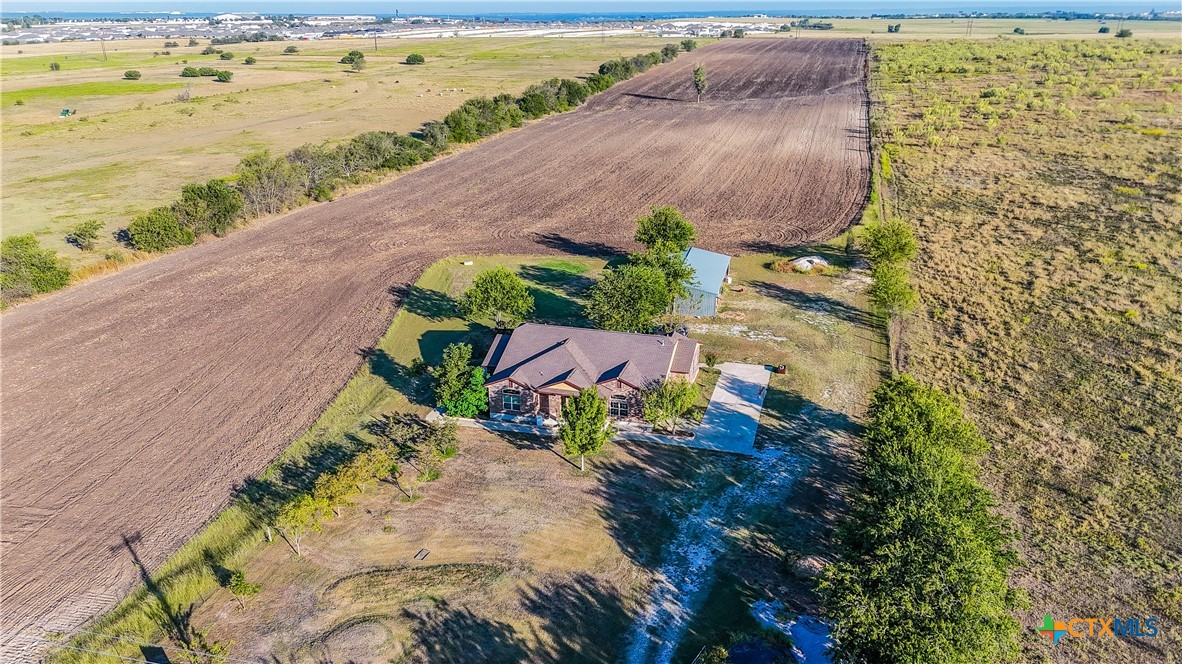 main property photo 17