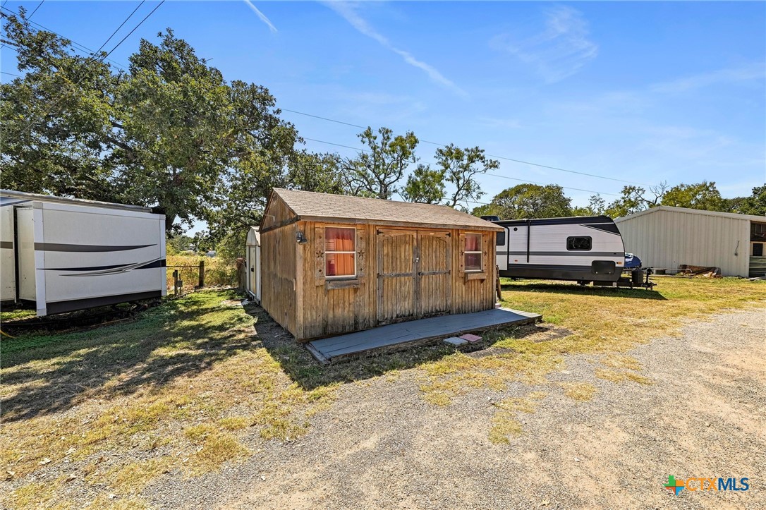 main property photo 18