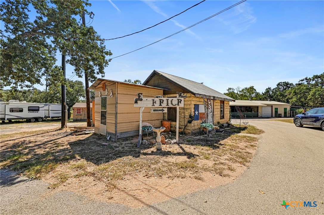 main property photo 20