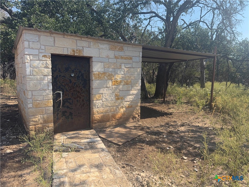 main property photo 6