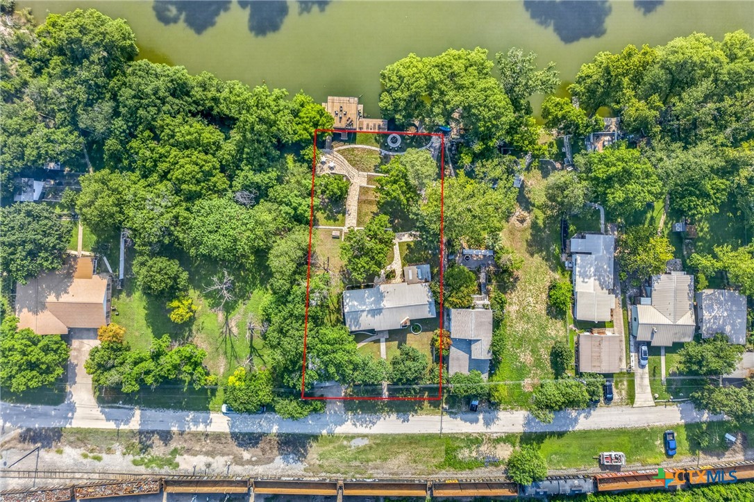 main property photo 47