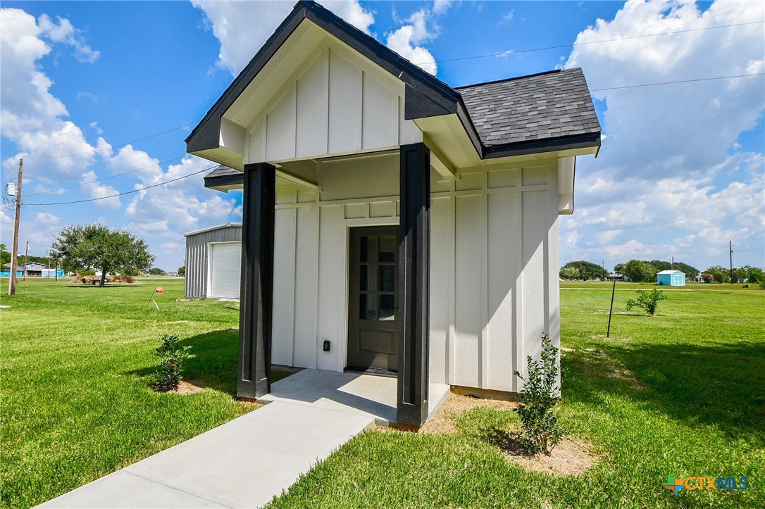 main property photo 45