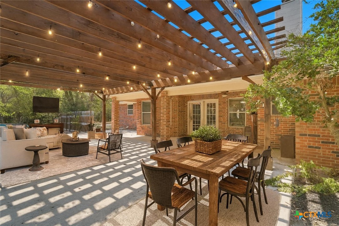 main property photo 12