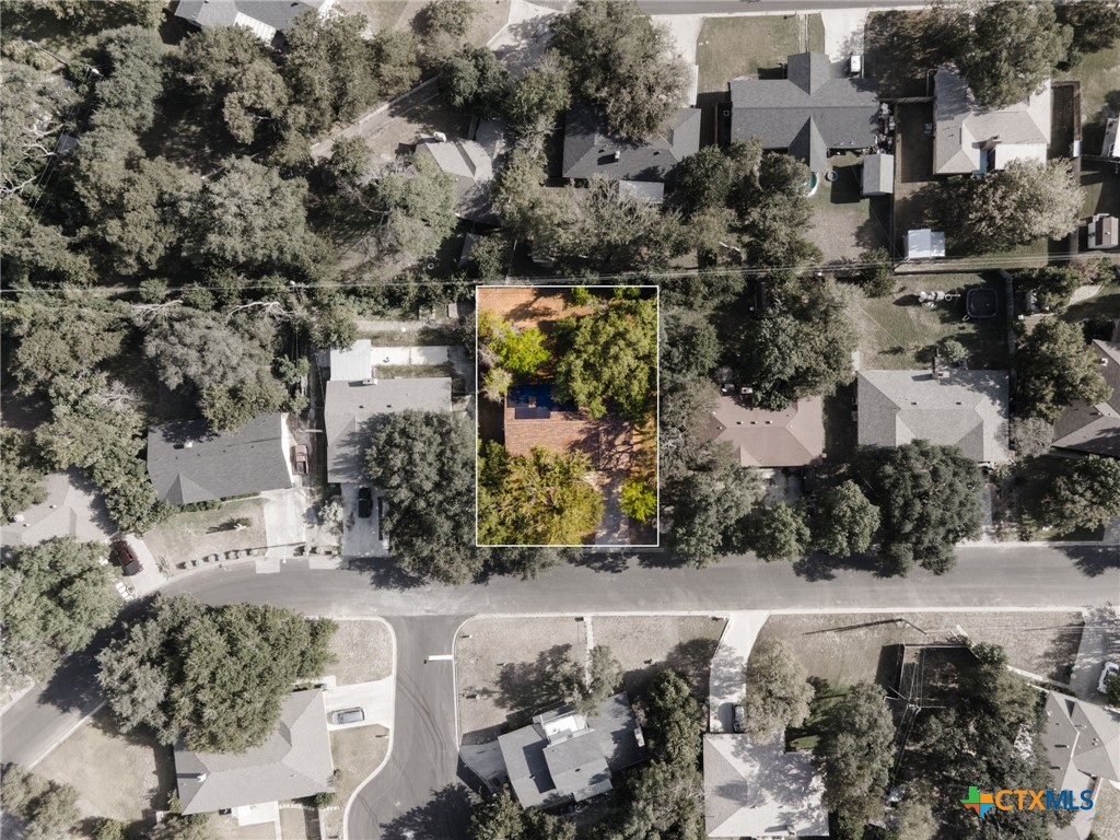 main property photo 30