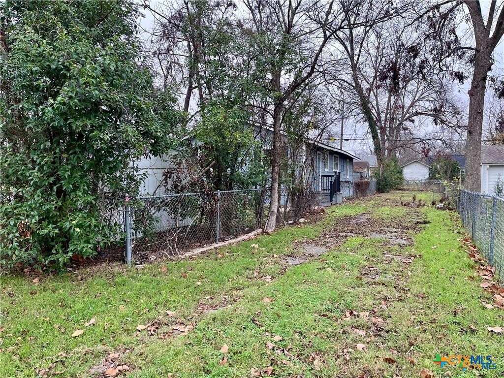 main property photo 14