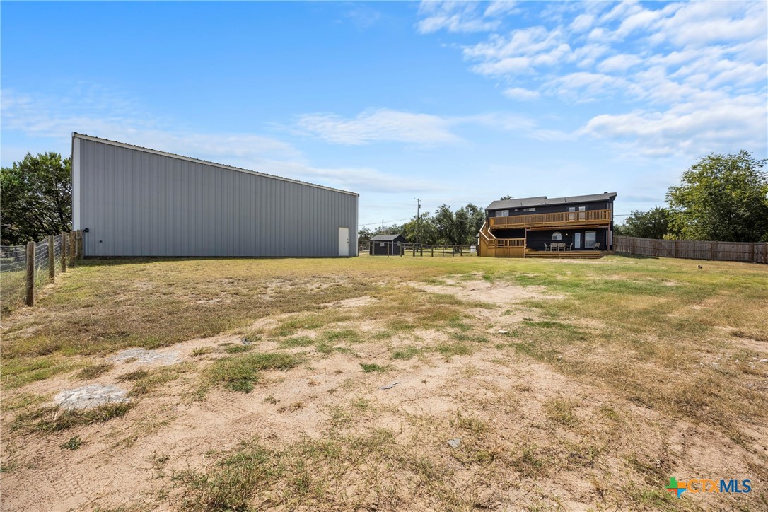 main property photo 33