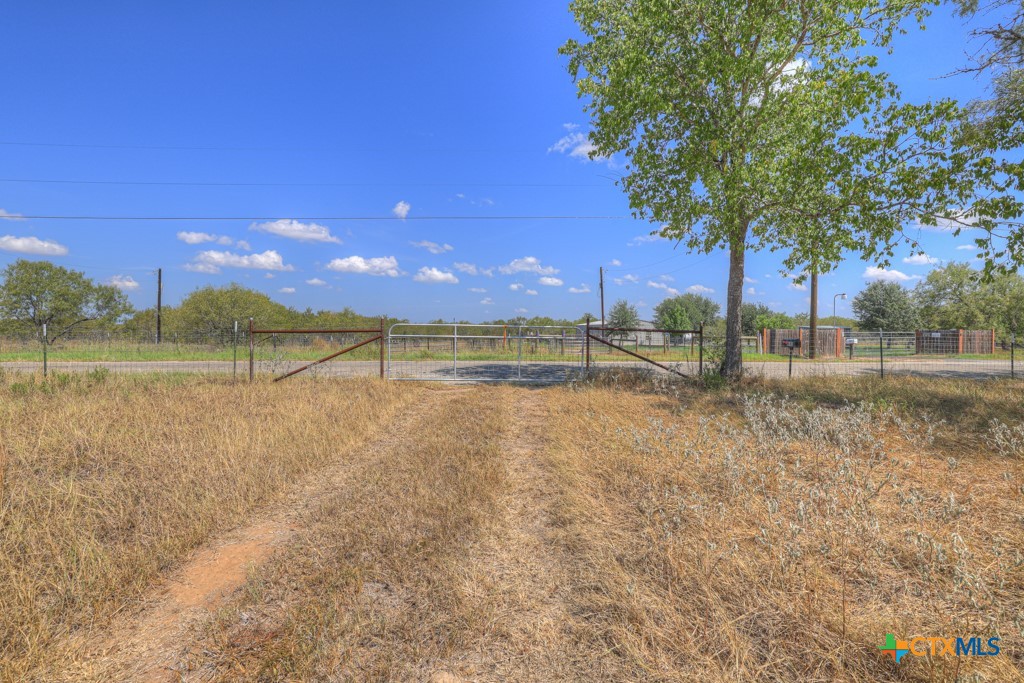 main property photo 7