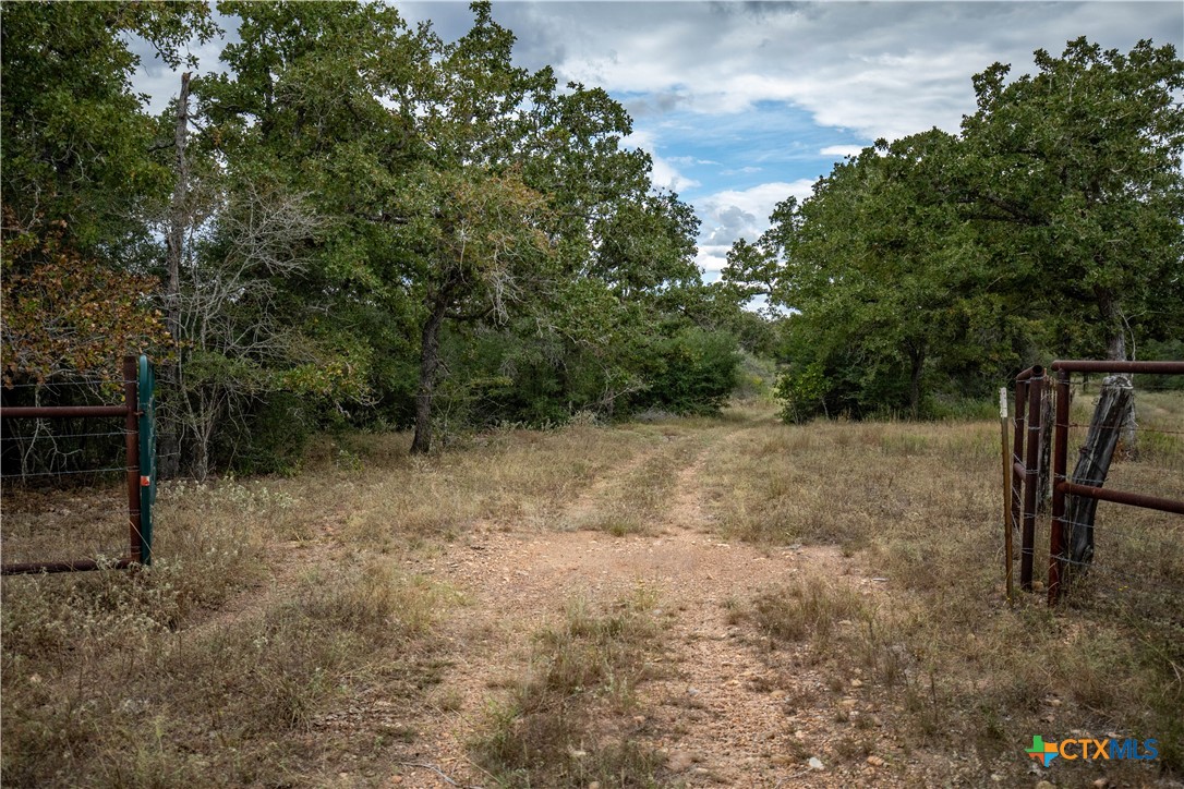 main property photo 25