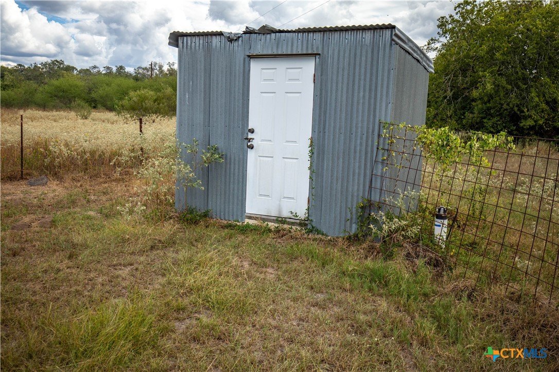 main property photo 34