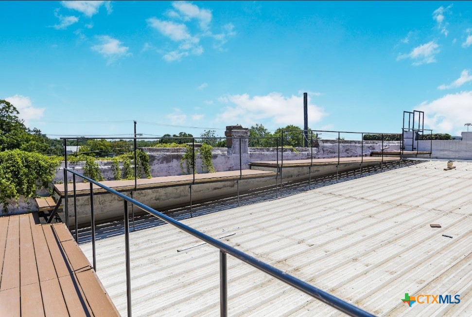 main property photo 39