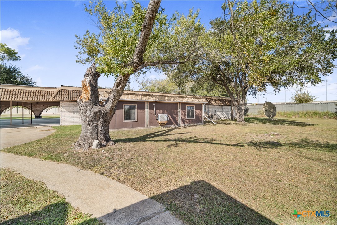 main property photo 11