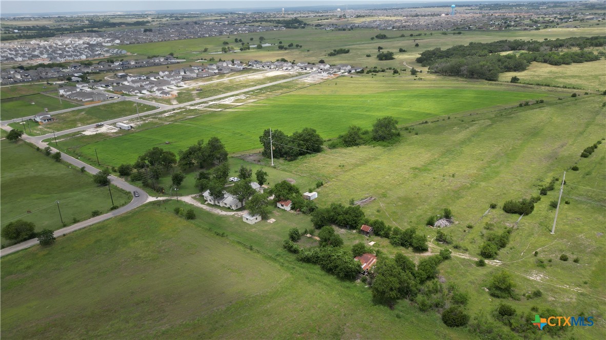 main property photo 10