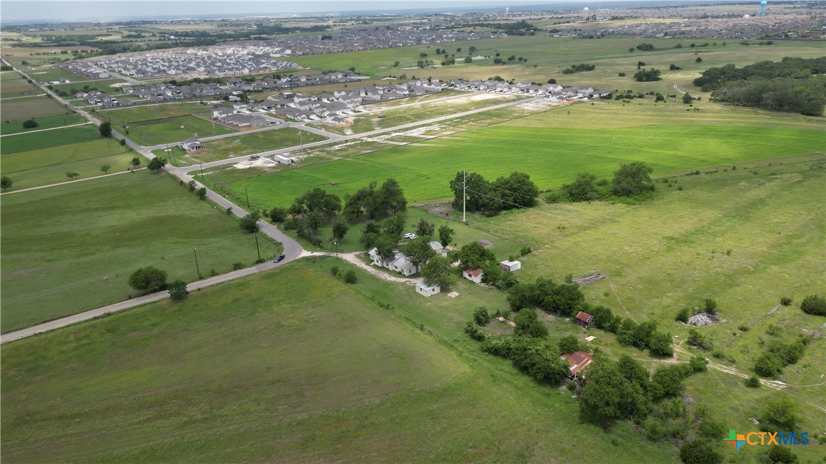 main property photo 11