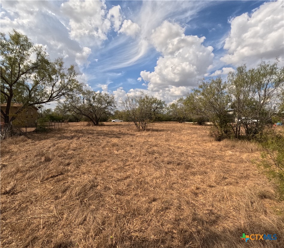 main property photo 11