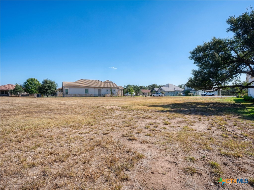 main property photo 11