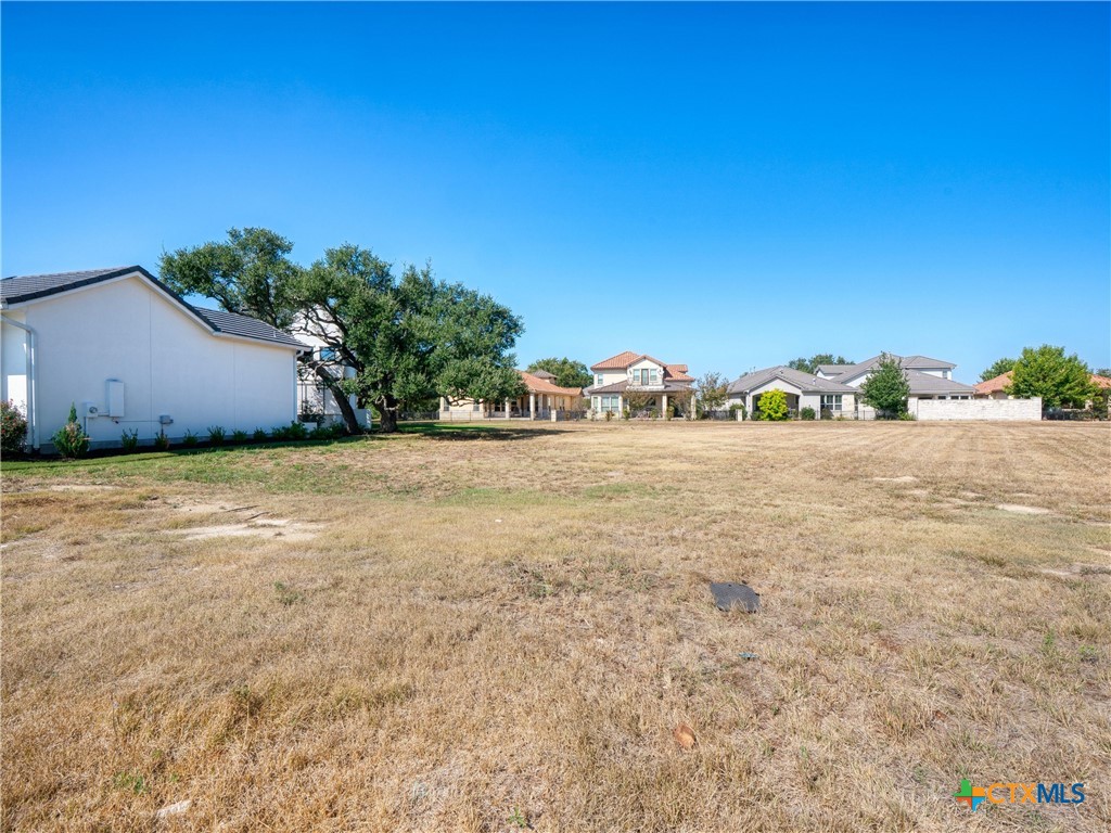 main property photo 9