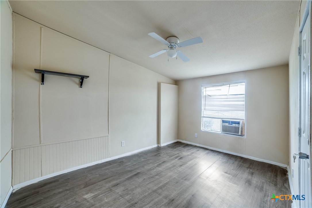 property viewer photo 5