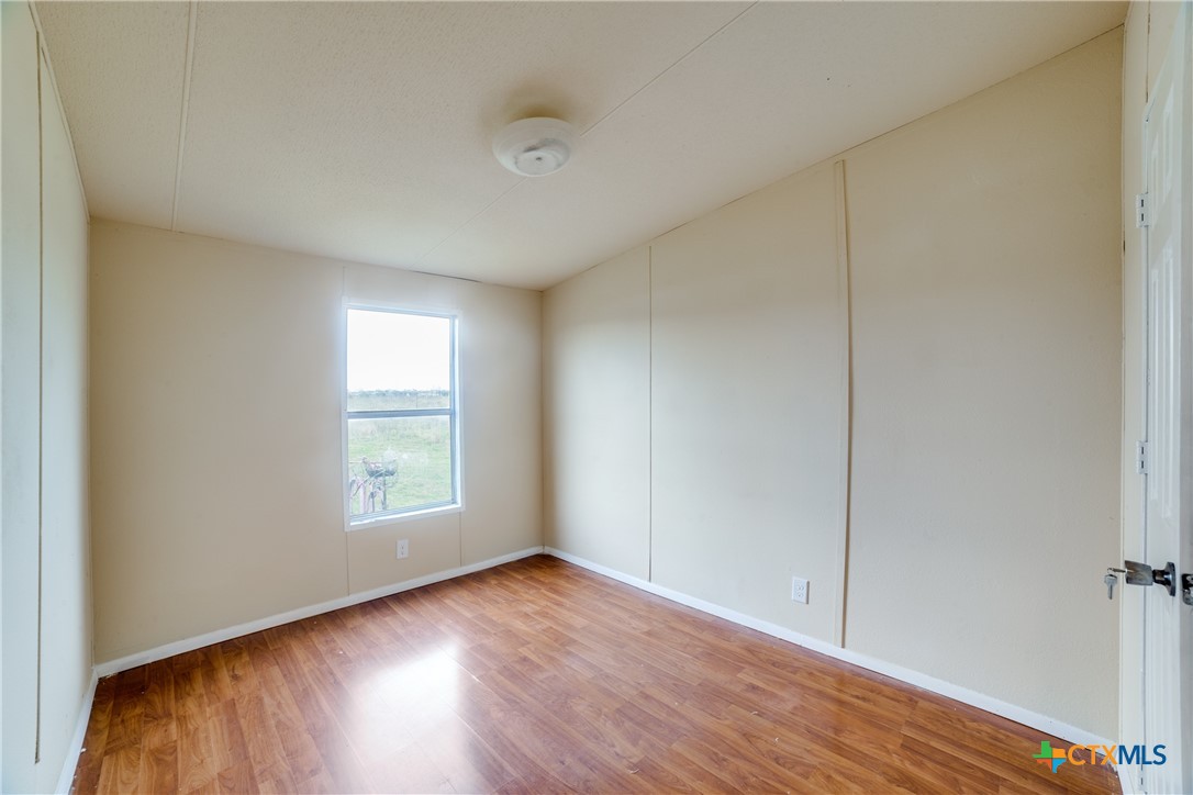 property viewer photo 9