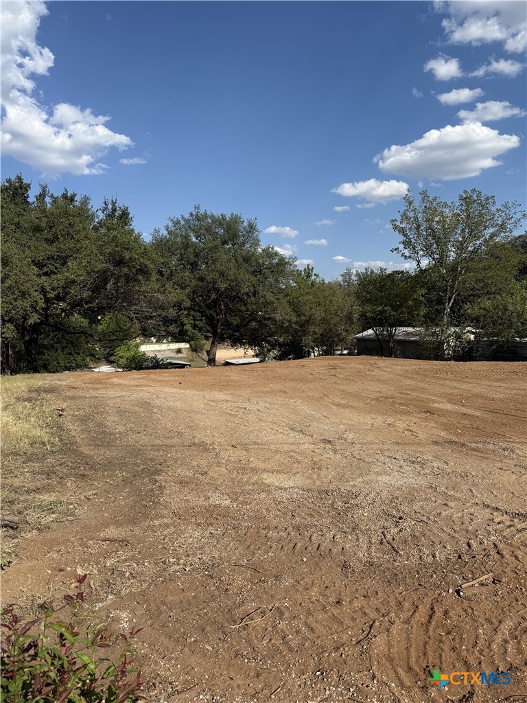 main property photo 11