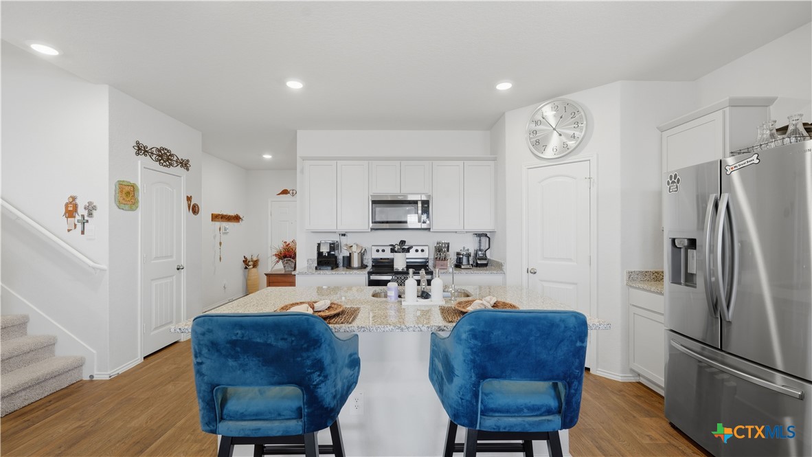main property photo 16