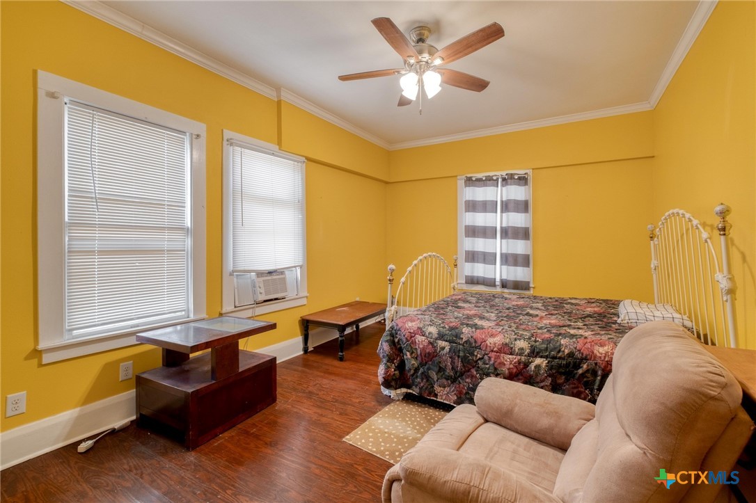 main property photo 10