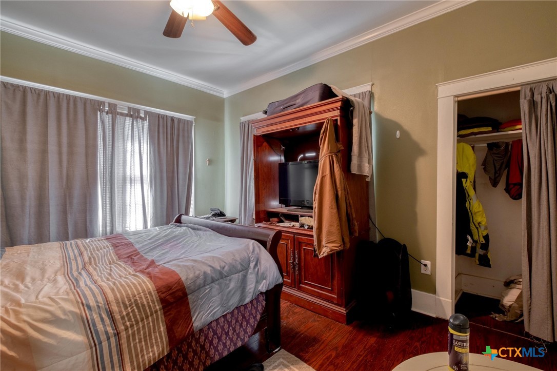 main property photo 12