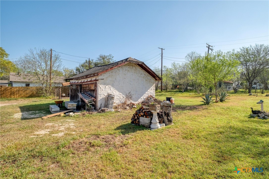 main property photo 23