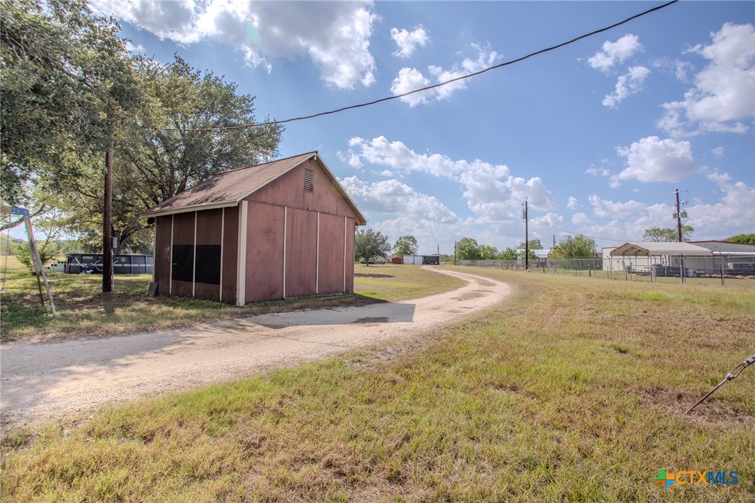 main property photo 30