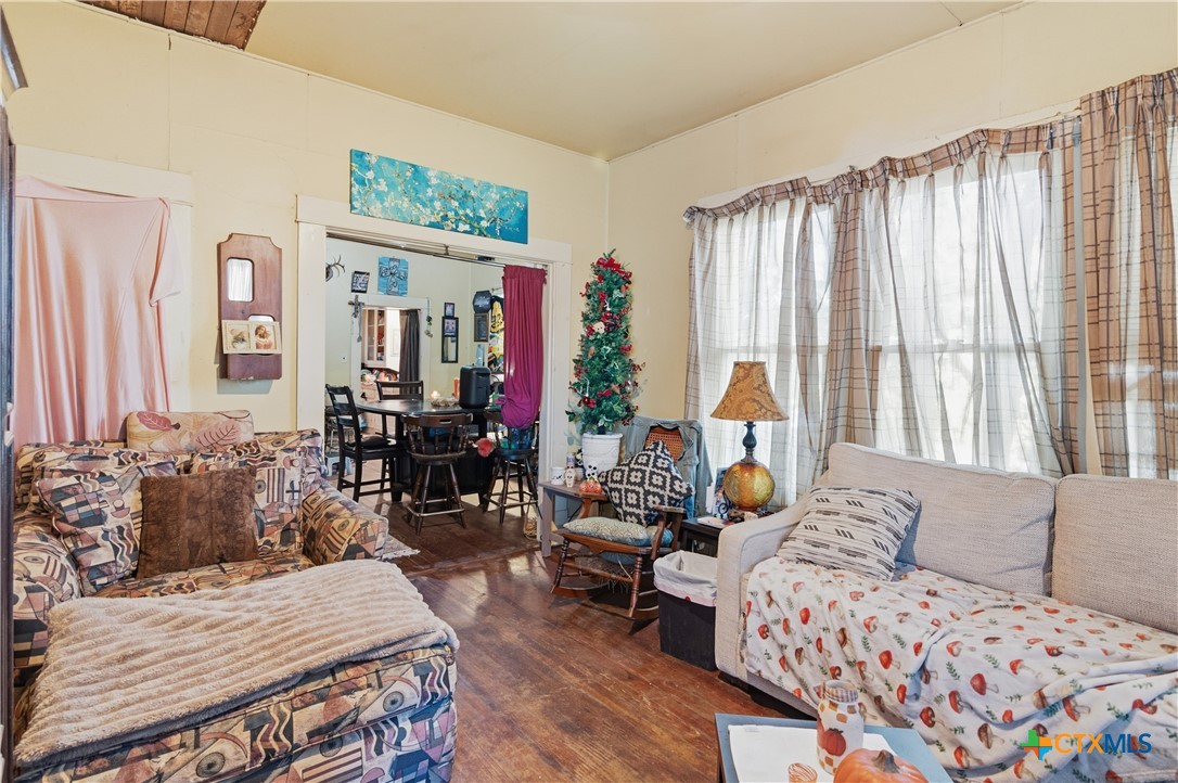 main property photo 9