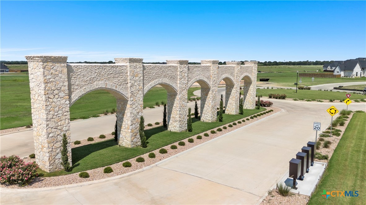 main property photo 0
